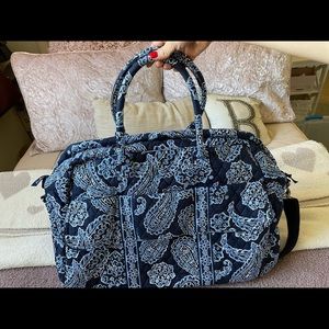 Vera Bradley Grand Traveler